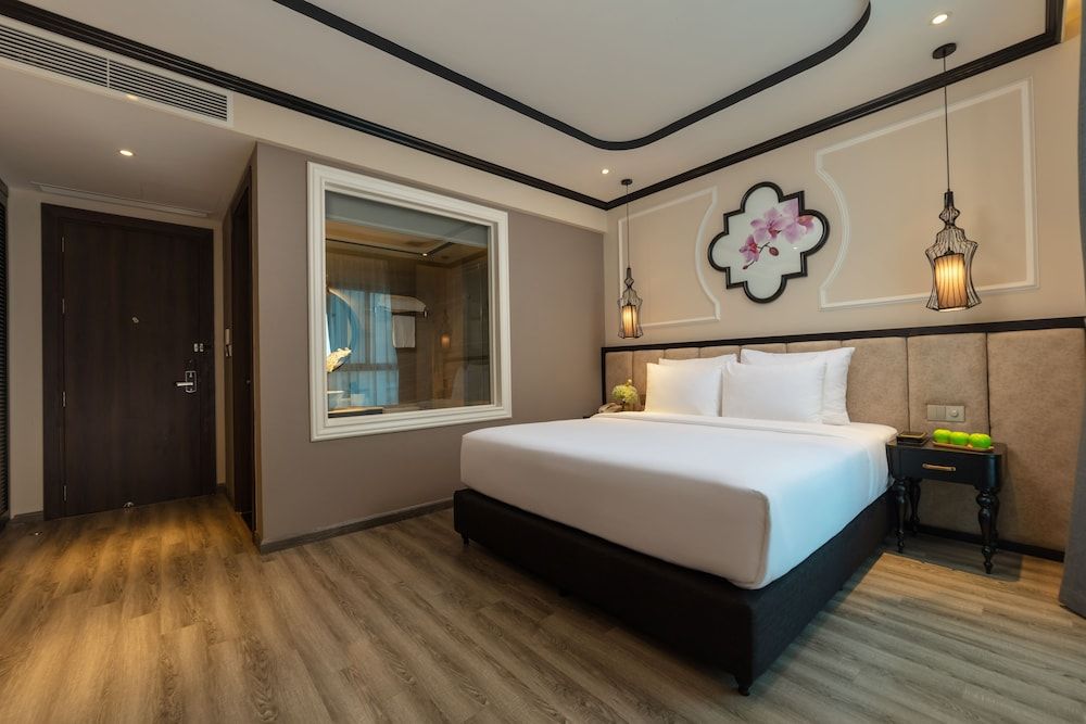 FTE Ba Dinh Hotel Superior Double or Twin Room 3