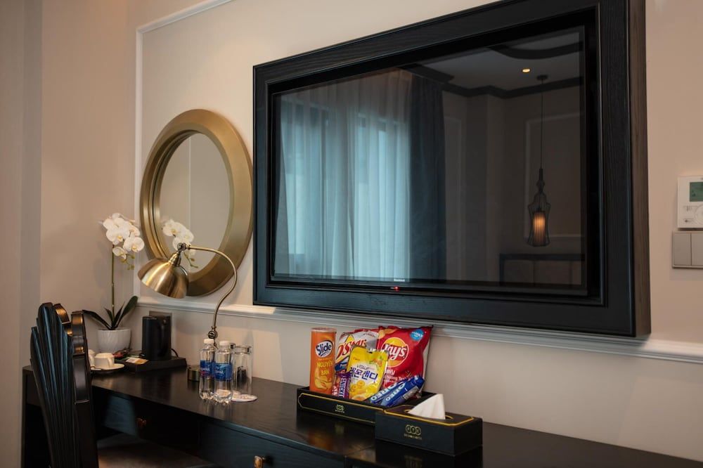 FTE Ba Dinh Hotel Superior Double or Twin Room 6