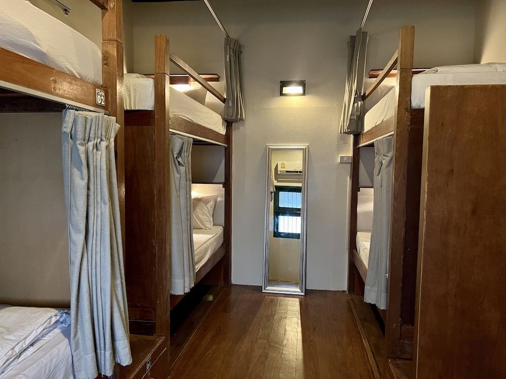 undefined Suneta Hostel Khaosan 4