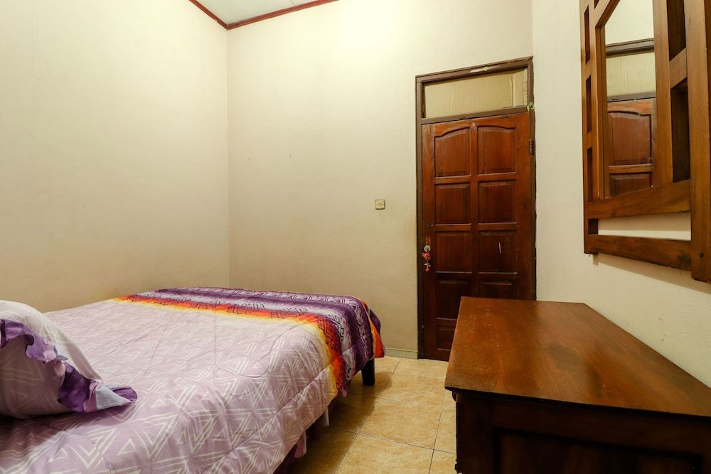 Nurudin House Standard Room, AC 3
