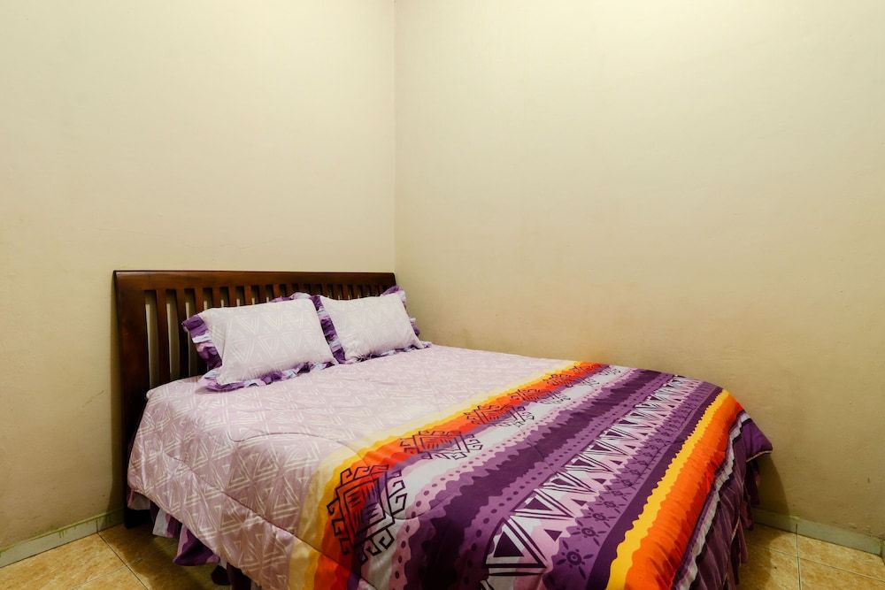 Nurudin House Standard Room, AC