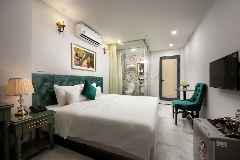 Deluxe Double or Twin Room