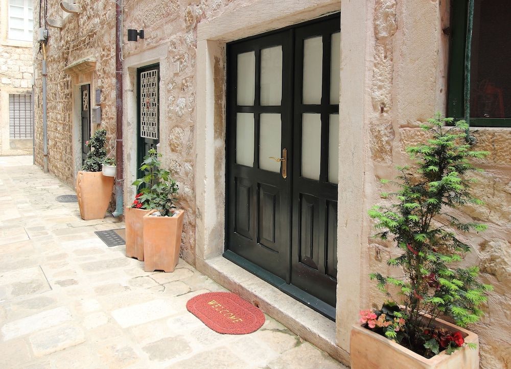 undefined Melek Accommodations 9