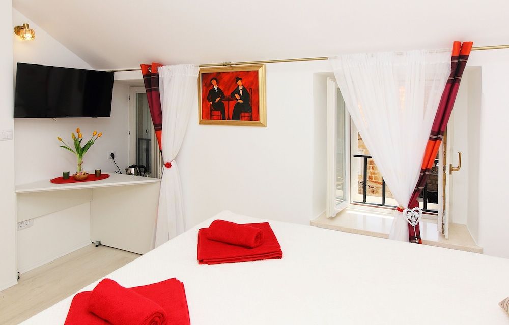 Melek Accommodations Basic Room, 1 Double Bed 5