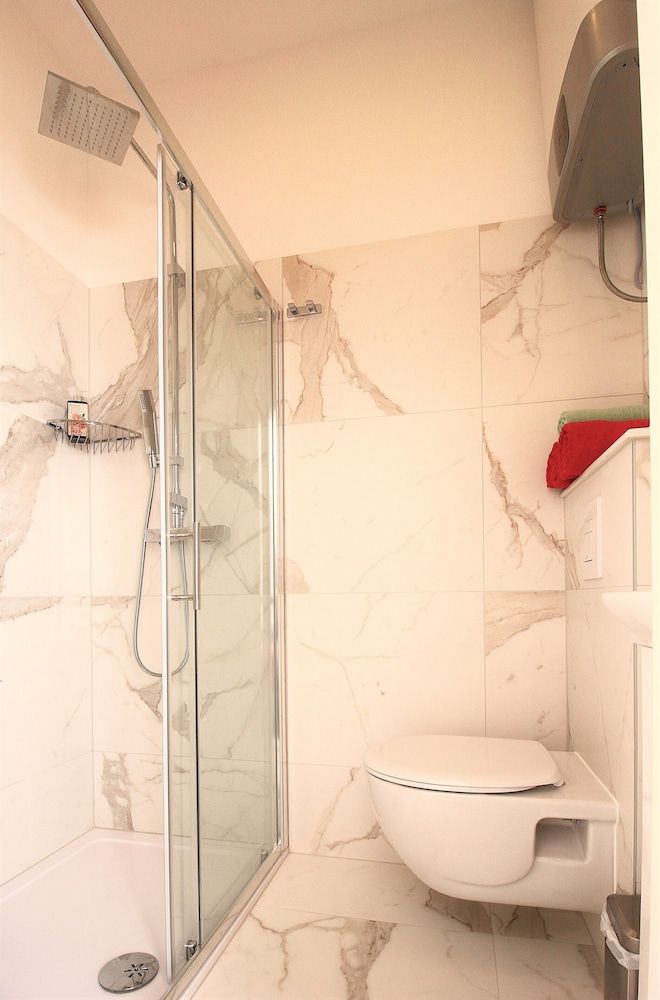 Melek Accommodations Basic Room, 1 Double Bed 9