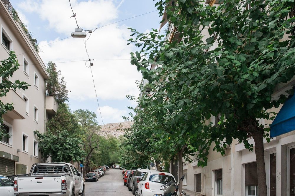 undefined UPSTREET Charming & Comfy 2BD Apt-Acropolis 2