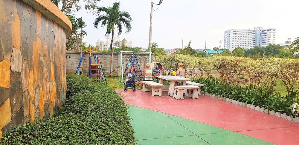 undefined Sea View Studio Condo in Jomtien Beach Pattaya 3