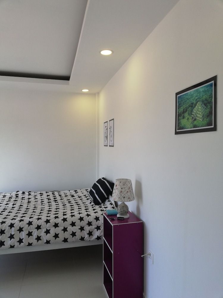 Cat's Hostel Economy Single Room, Multiple Beds 2