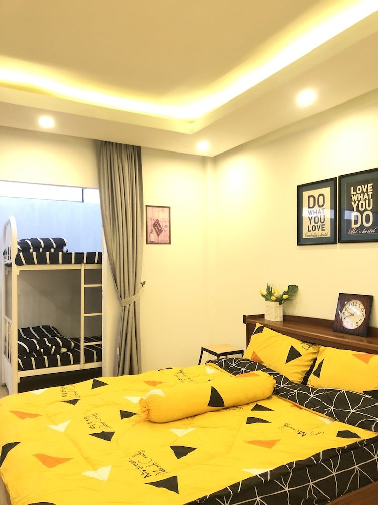 Cat's Hostel Comfort Single Room, 1 Bedroom, Bathtub 2