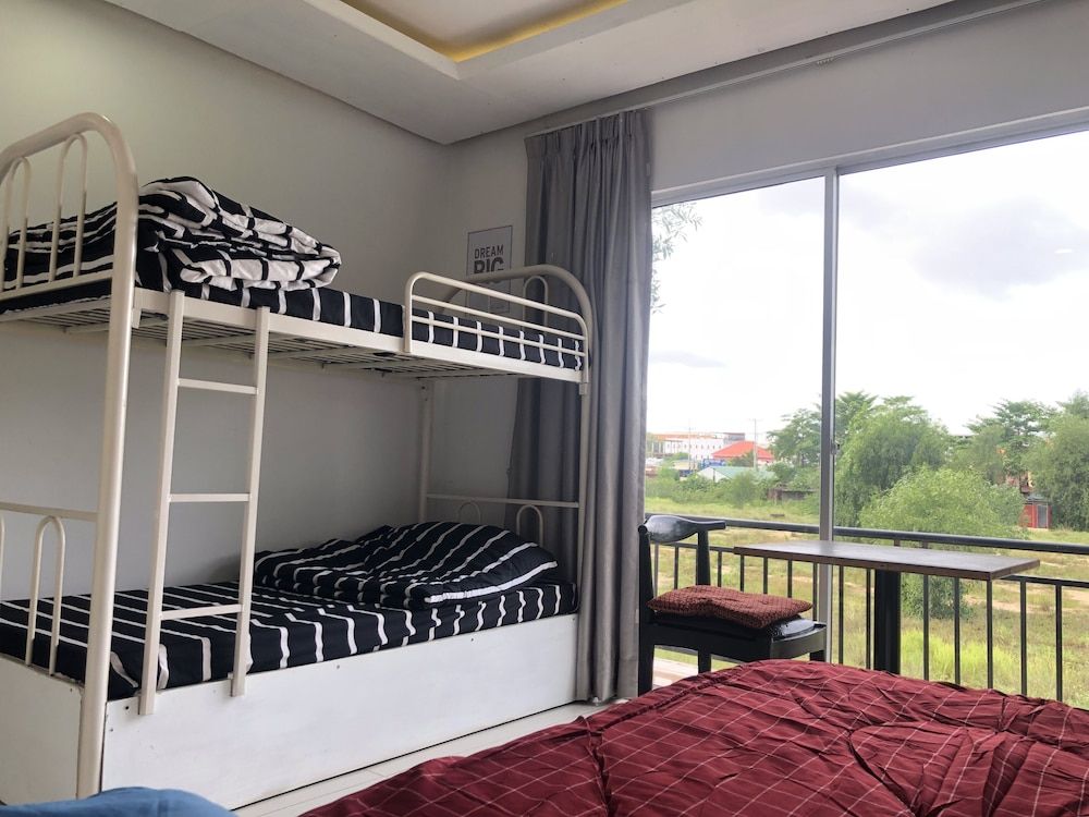 undefined Cat's Hostel 4