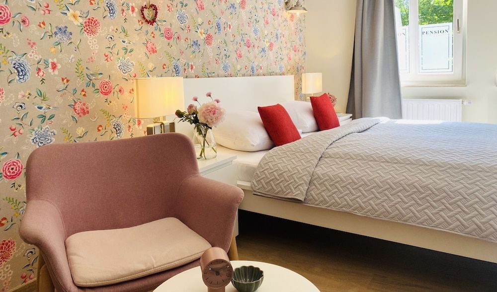 Pension22 Standard Double Room, Private Bathroom 2