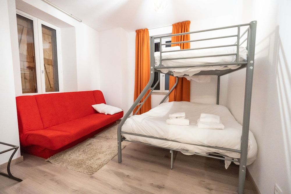 Pavillon Fani Comfort Suite, Ensuite, Canal View 3