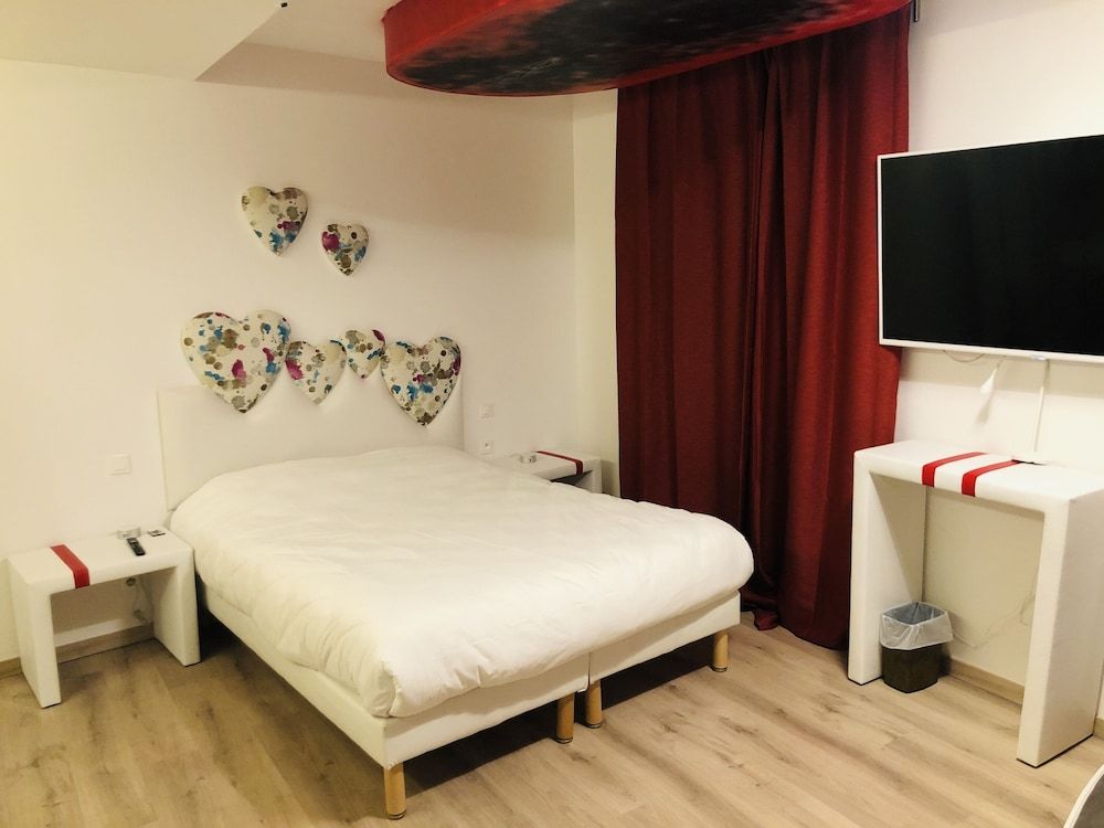 Pavillon Fani Honeymoon Suite, Ensuite, Canal View (Baignoire 2 Personnes)