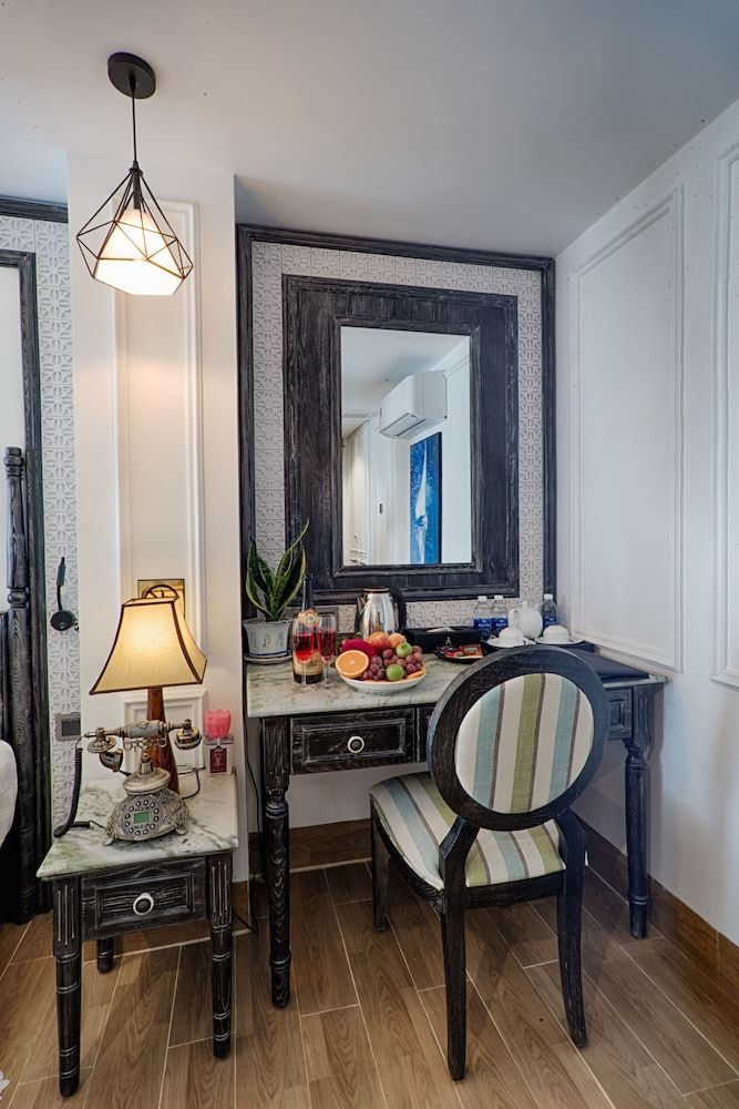 Athena Hotel Grand Deluxe Room 5