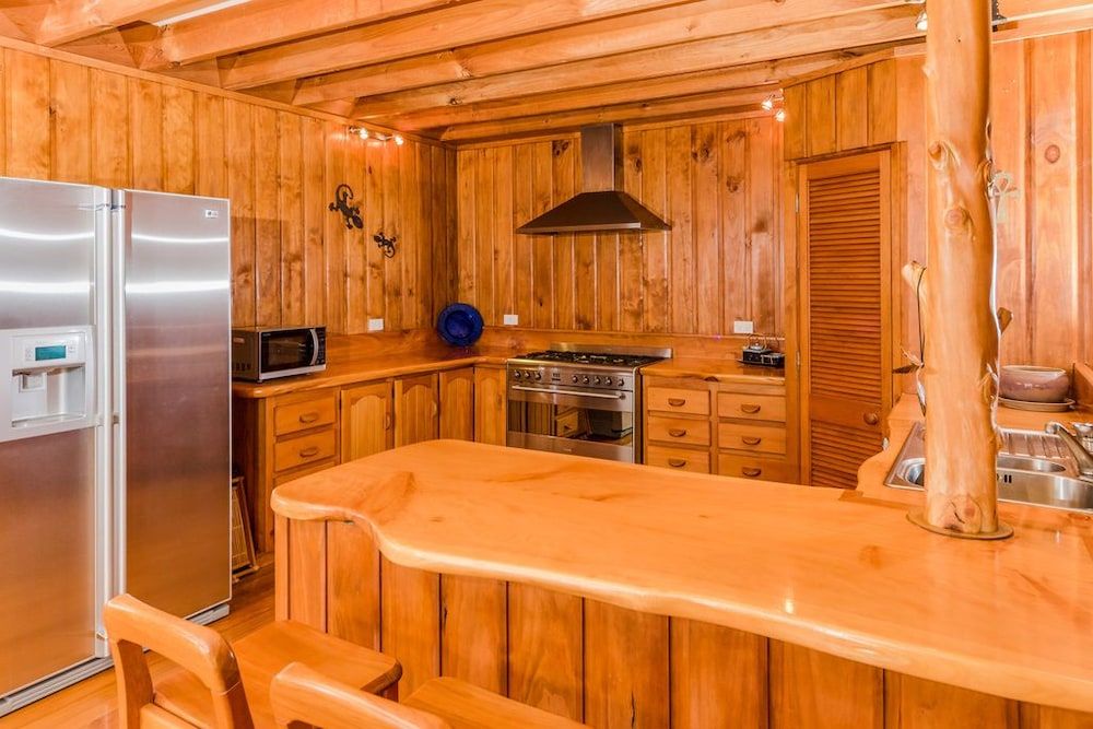 Upper Chalet, 3 Levels