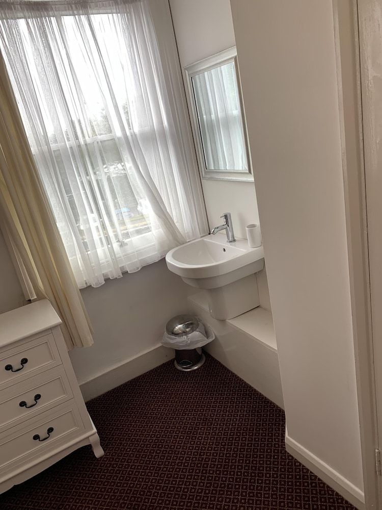 Economy Double Room, Private Bathroom