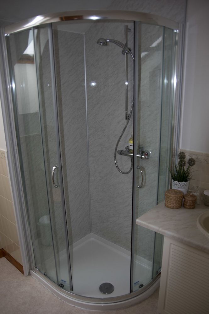 Davar Double Room, Sea View (Room3) 4