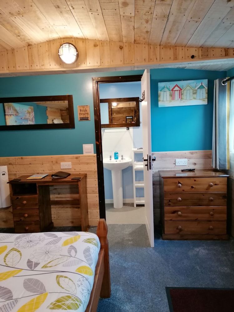 Pensalda Guest House Family Quadruple Room, Multiple Beds, Garden View, Ground Floor 6