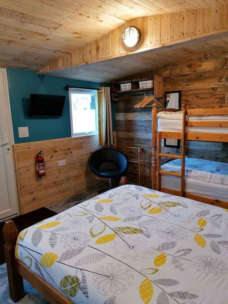 Pensalda Guest House Family Quadruple Room, Multiple Beds, Garden View, Ground Floor 7