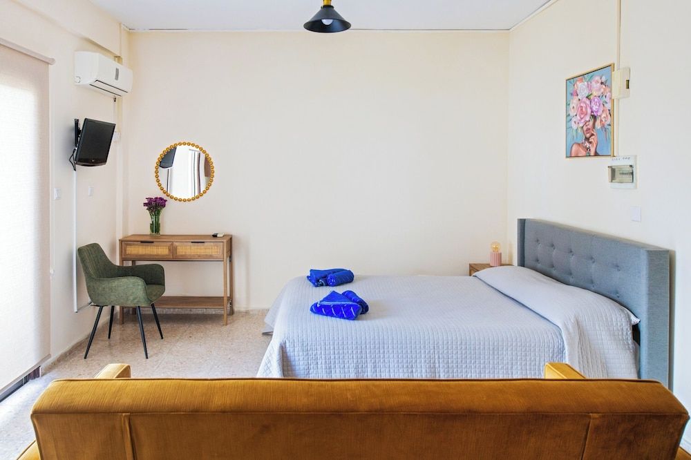 Room, Multiple Bedrooms, Smoking, Balcony