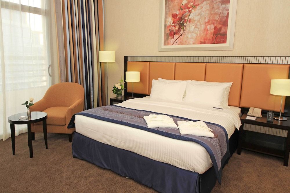 undefined Millennium Central Hotel Doha 4