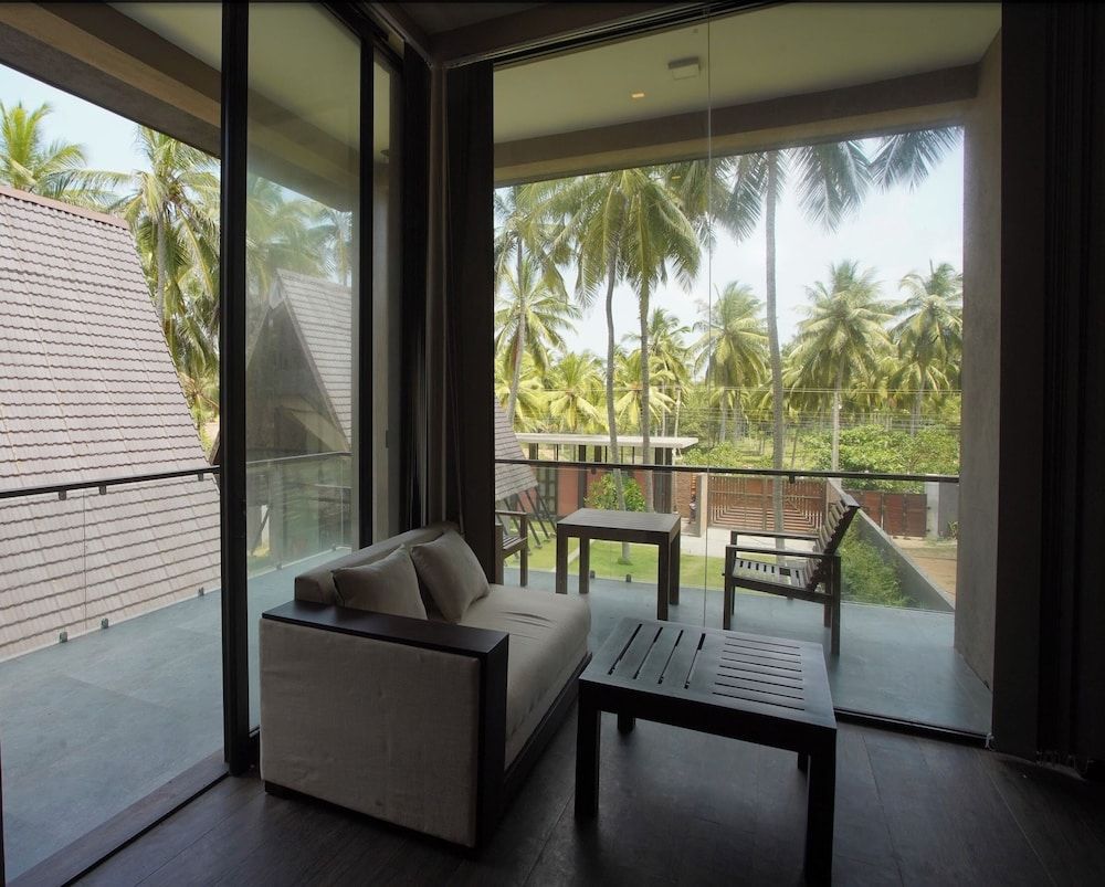 Soluna Beach Resort Superior Room 8