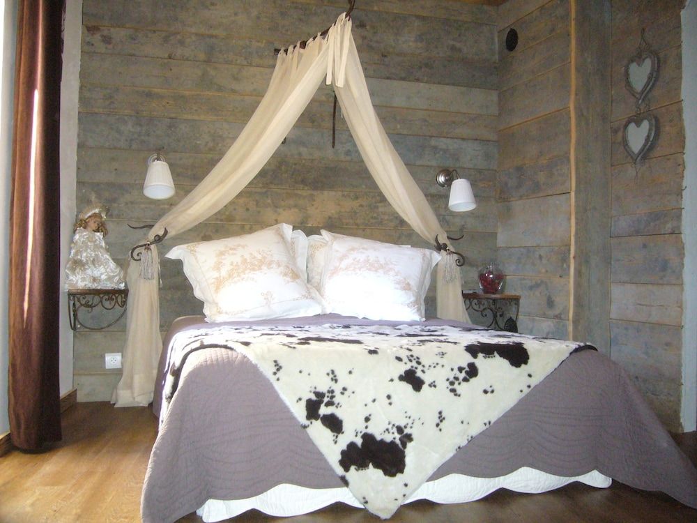 Double Room (Romance)