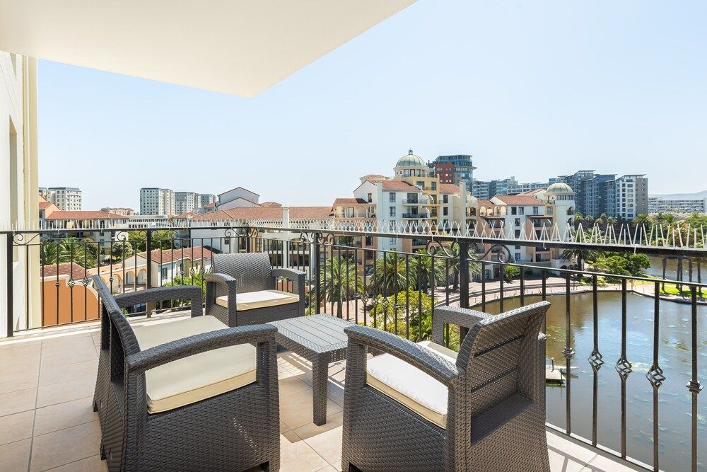 Island Club 410 Luxury Apartment 19