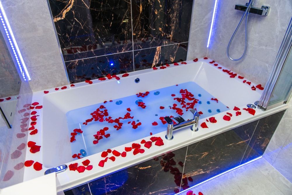 Sawrey Serviced Apartments Superior Suite, Ensuite 38