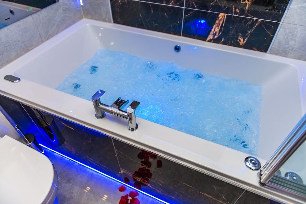 Sawrey Serviced Apartments Superior Suite, Ensuite 30