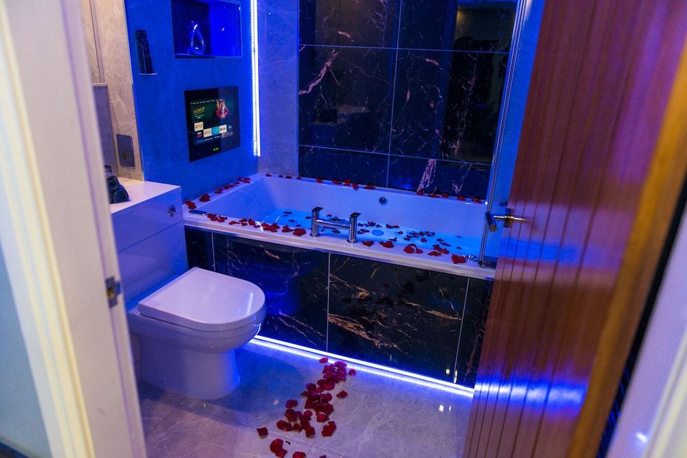 Sawrey Serviced Apartments Superior Suite, Ensuite 34