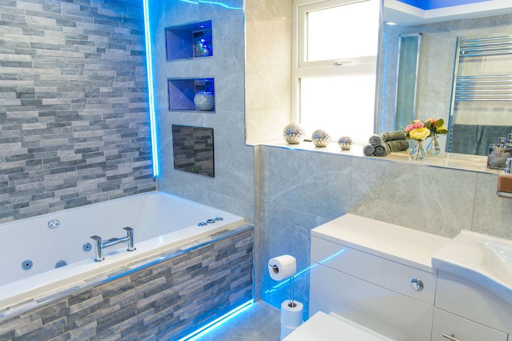 Sawrey Serviced Apartments Executive Apartment, Ensuite 26