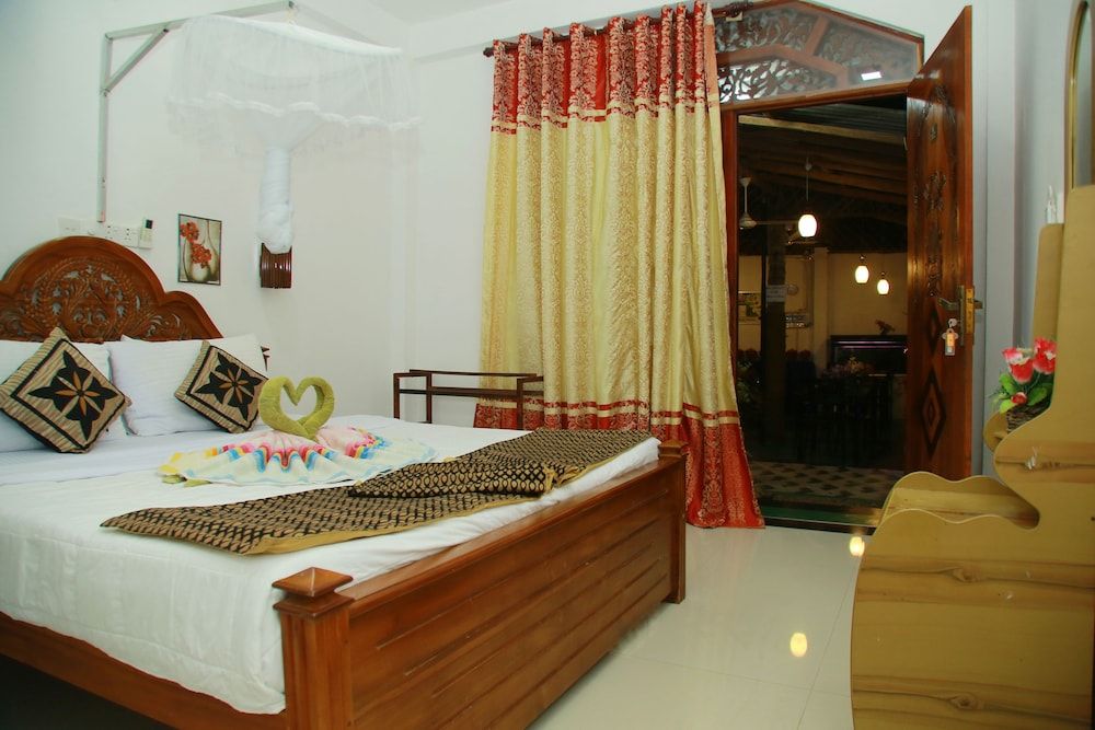 AWON Hotel Standard Double Room 2