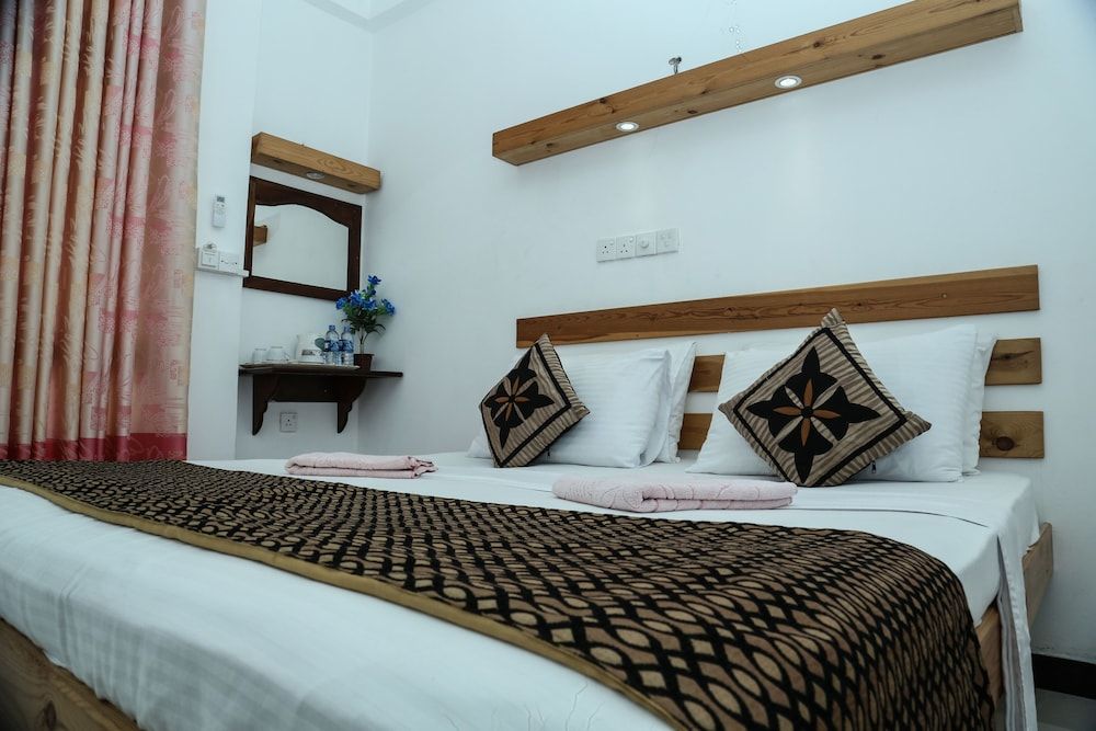AWON Hotel Deluxe Double Room, 1 Bedroom, Non Smoking, Garden View 5