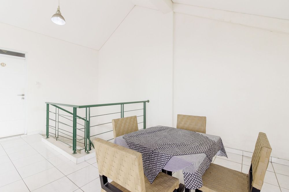 undefined RedDoorz near Pancoran 10