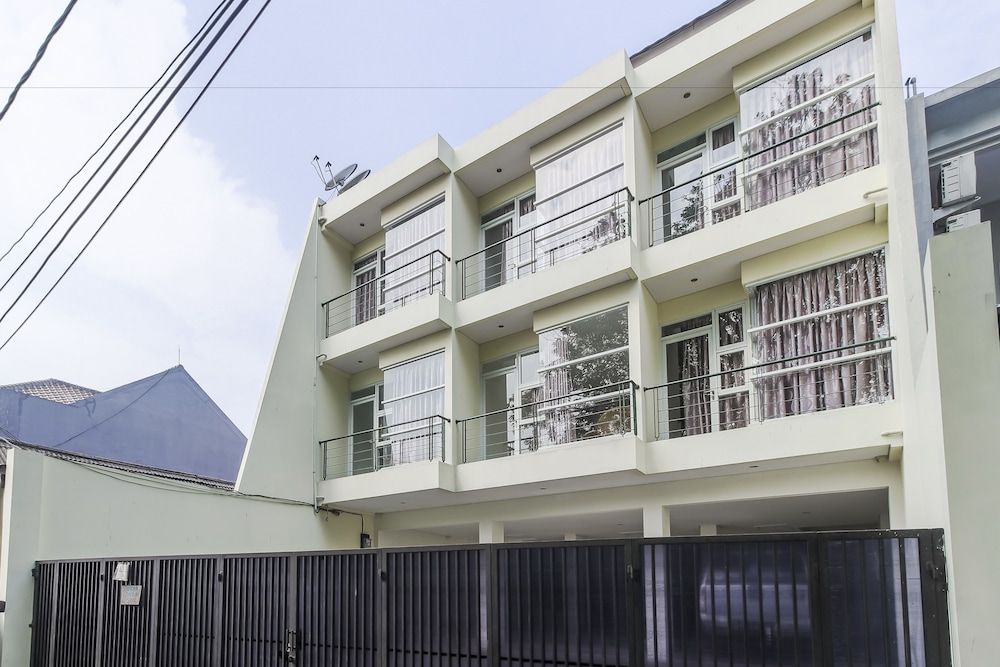 undefined RedDoorz near Pancoran 4