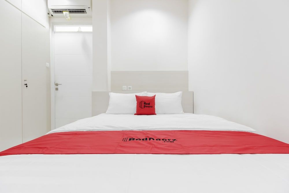 undefined RedDoorz near Pancoran 2