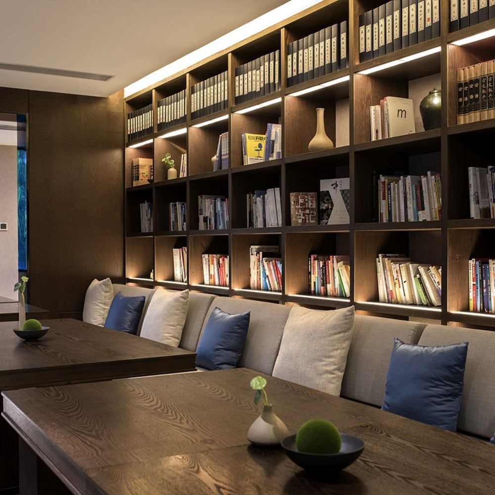 undefined Huali Hotel 4