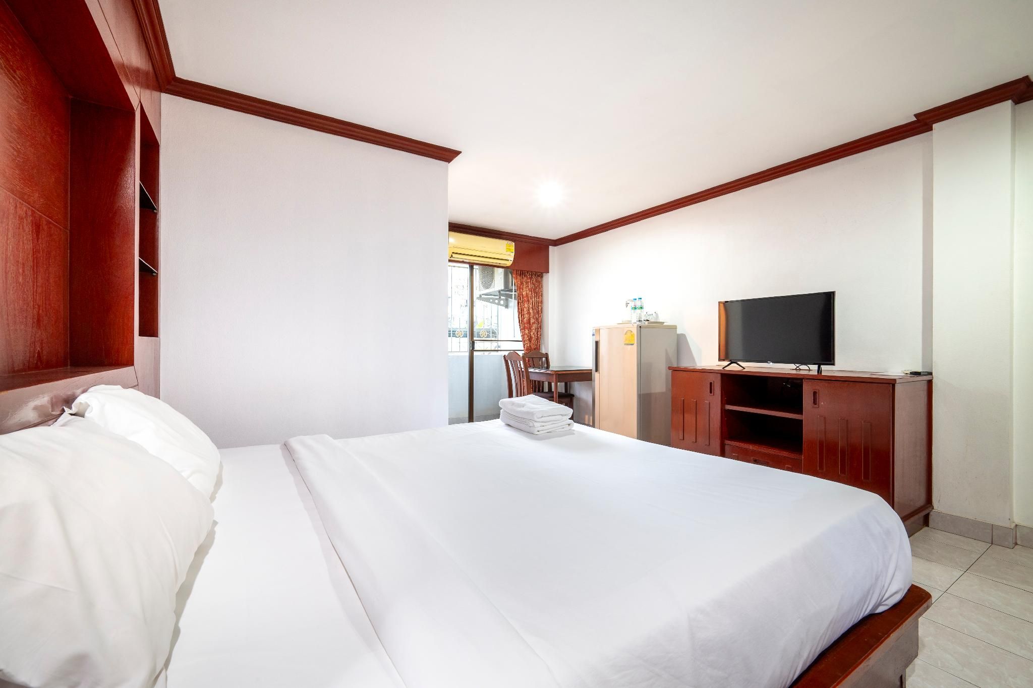 Selina Place Pattaya Double Room 2
