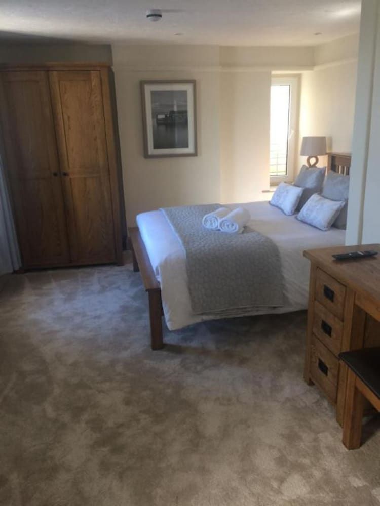 The Wheelhouse Deluxe Double Room, Private Bathroom 2