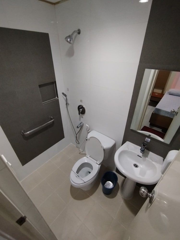 Deluxe Room, 1 Queen Bed