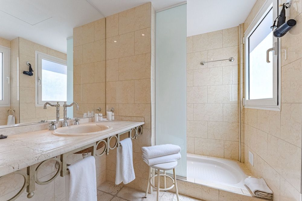 Flamingo Suites Boutique Hotel Standard Suite, 1 Bedroom 8