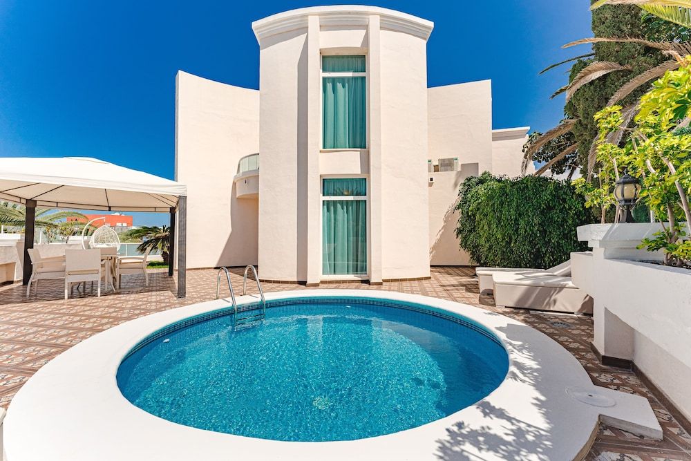 undefined Flamingo Suites Boutique Hotel