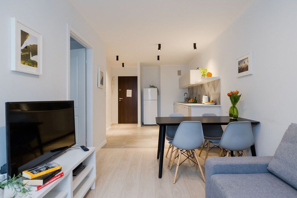 undefined ShortStayPoland Grzybowska B73 7