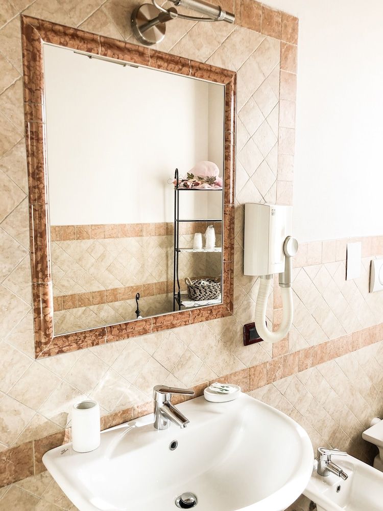 Le Finestre su Borghetto Basic Room, River View 7