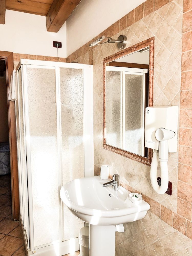 Le Finestre su Borghetto Basic Room, River View 6