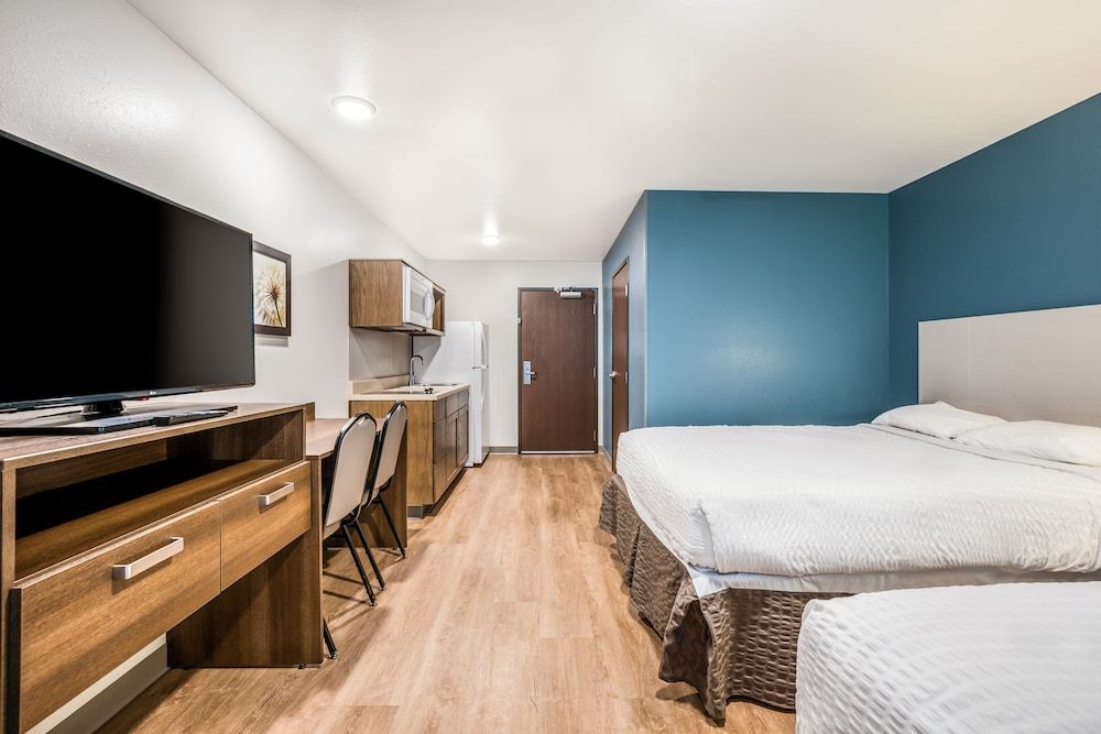 Suite, 2 Queen Beds, Accessible, Non Smoking