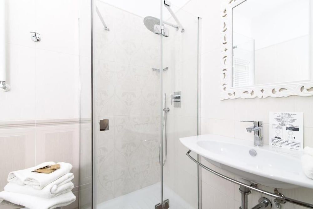 Le Suite Dei Mercanti Triple Room 5