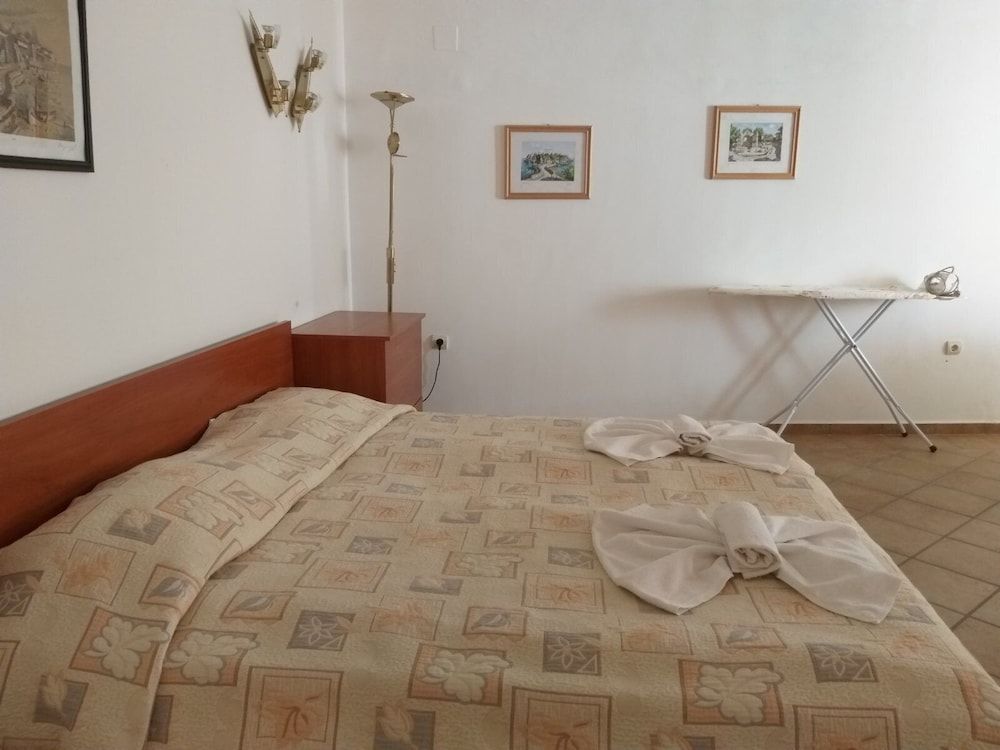 Standard Apartment, 1 Bedroom, Balcony, Park View