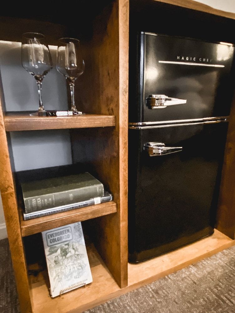 Juniper Mountain House Evergreen Deluxe King (Adults Only) 15